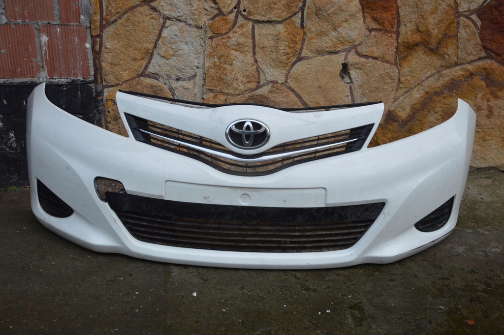 delantero parachoque paragolpes toyota yaris iii 2012 ($)