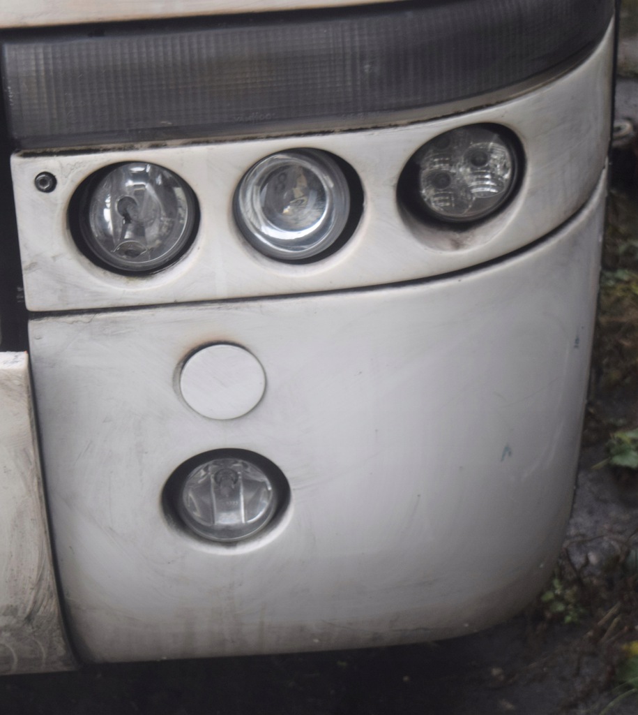 chapado parachoque paragolpes narożnik der. vanhool t916 ($)