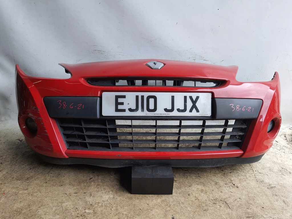 renault clio iii lift 09 12 parachoque paragolpes 185 ($)