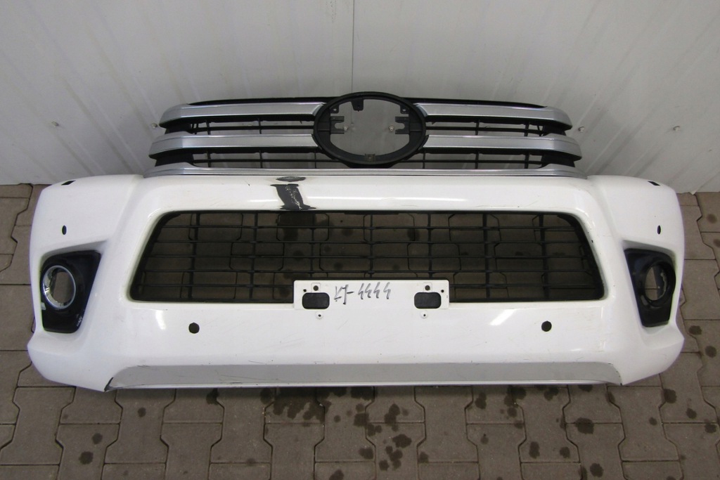 parachoque paragolpes delantero delantero toyota hilux viii 8 15 18 ($)