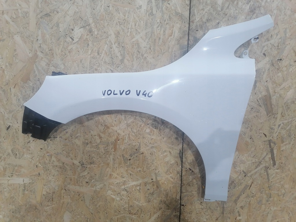 aleta izq.  delantero volvo v40 ($)