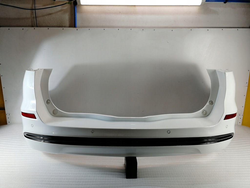 ford mondeo mk5 ranchera parachoque paragolpes trasero 6xpdc ($)