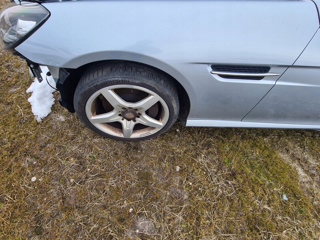 mercedes w172 r172 slk aleta izq.  delantero 988 ($)
