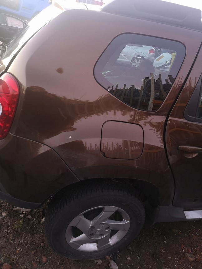 dacia duster 2012 aleta trasero der. ($)