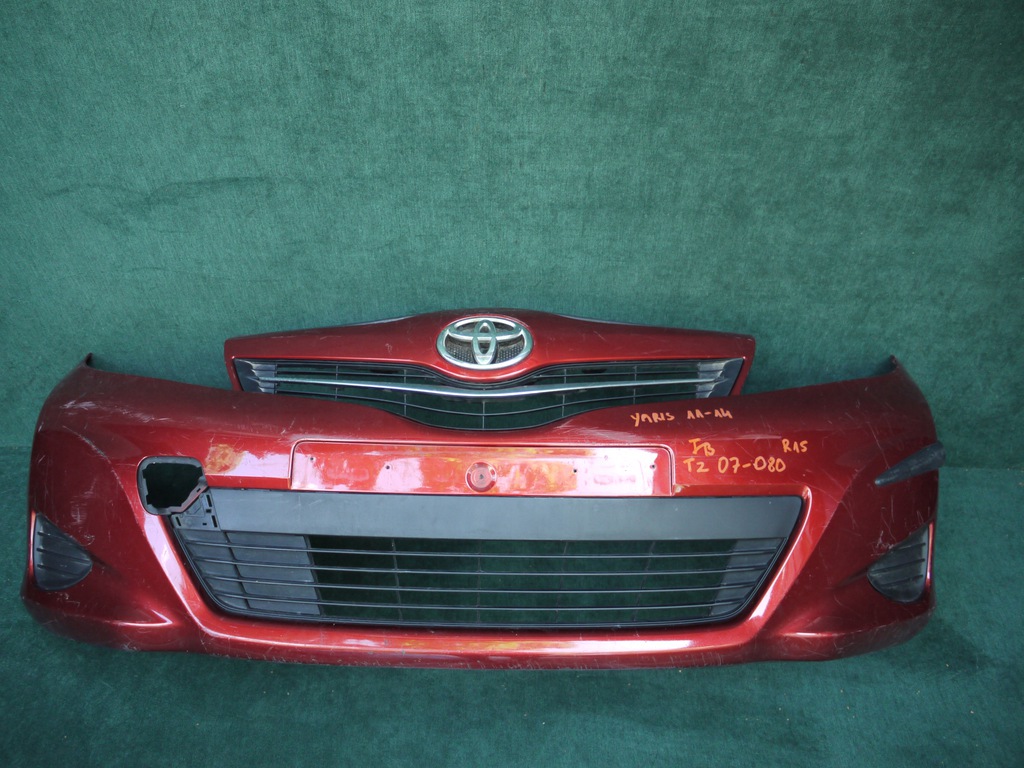 parachoque paragolpes toyota yaris iii przed liftem p13 2011 14r ($)