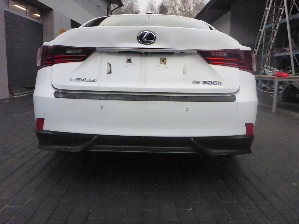 parachoque paragolpes trasero pdc lexus is iii 13  083 ($)