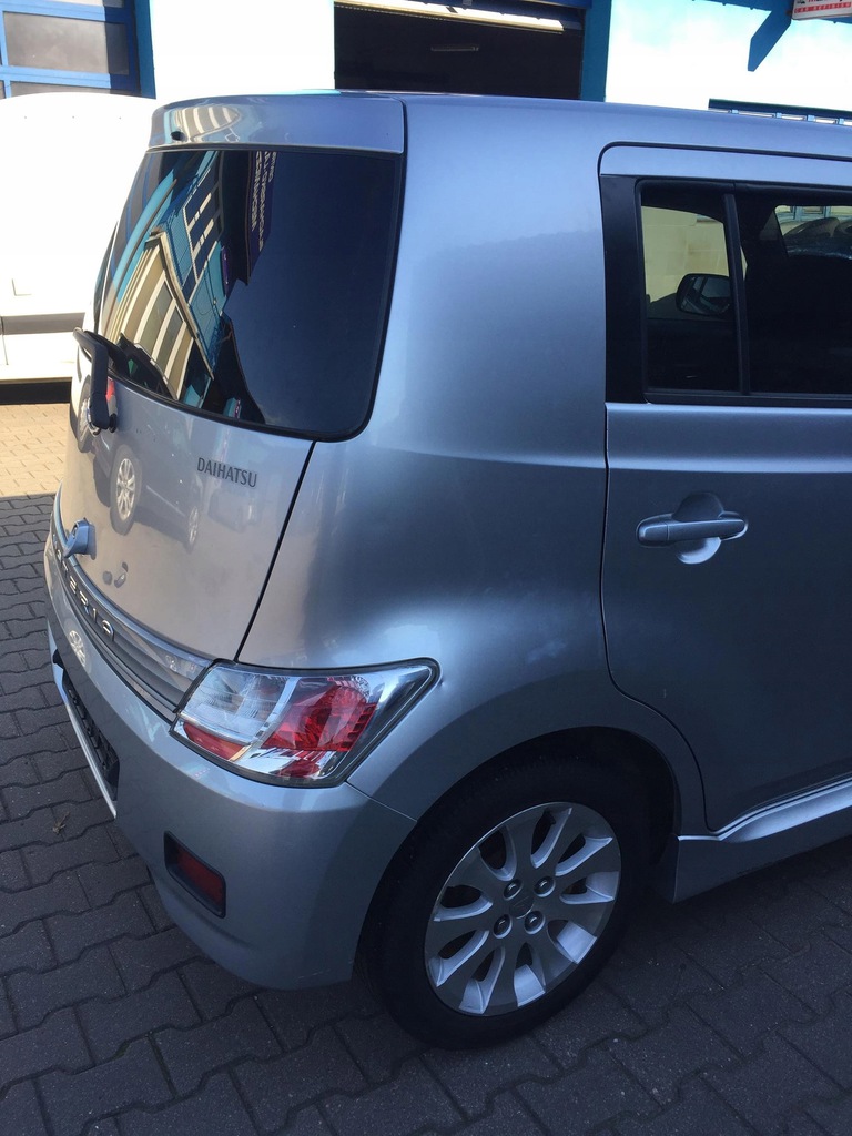 daihatsu materia 2006  aleta corte der.  trasero ($)