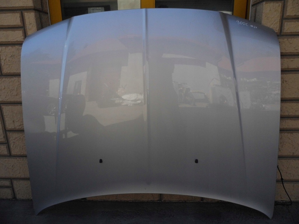 capó tapa motor chrysler 300c srebna ($)