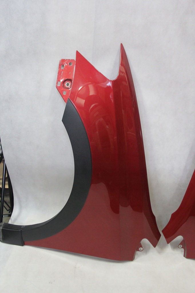 aleta delantero izq.  vw polo cross sunsetred la3x ($)
