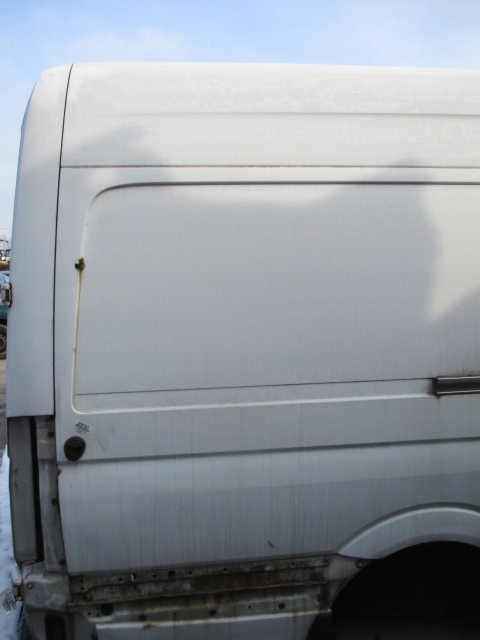 crafter 2008r lado aleta trasero der. biały r902 ($)