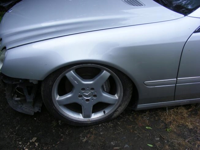aleta delantero izq.  mercedes cl 215 lift ($)