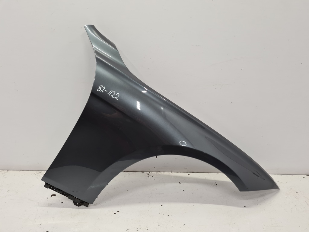 bmw 3 f30 f31 aleta der. delantero b39 ($)