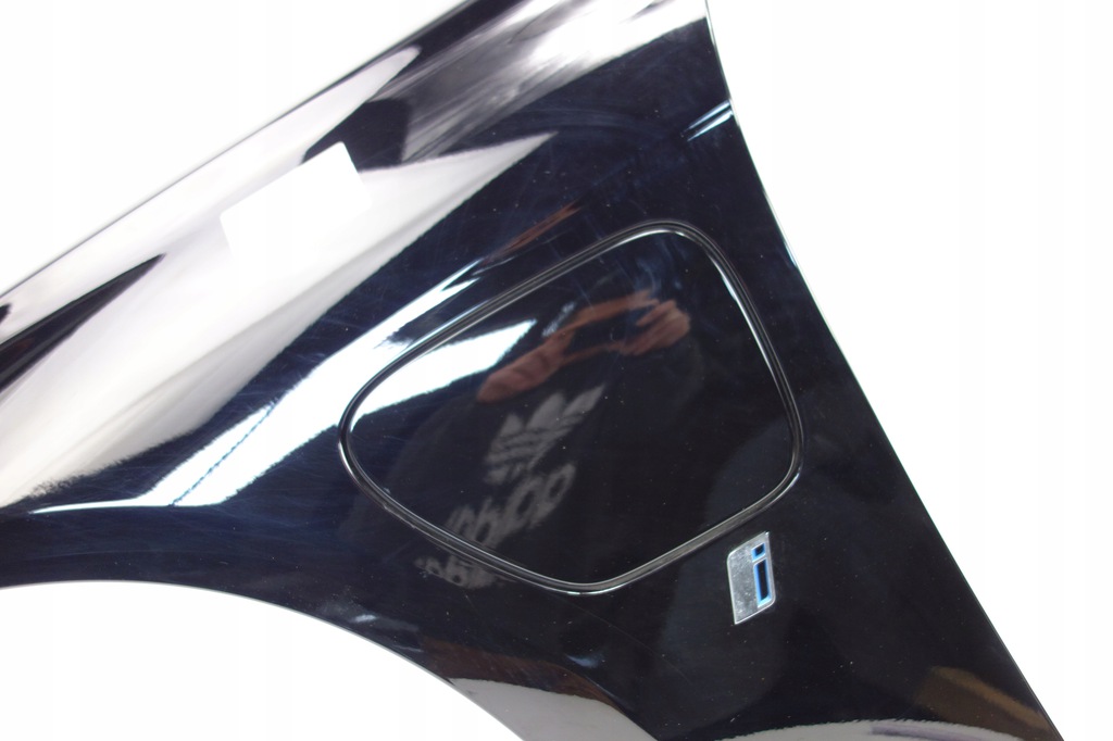 aleta izq.  delantero bmw f30 f31 lci 668 elektryk ($)