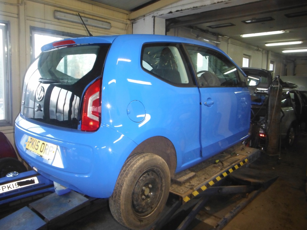 vw up aleta trasero der. ld5c ($)