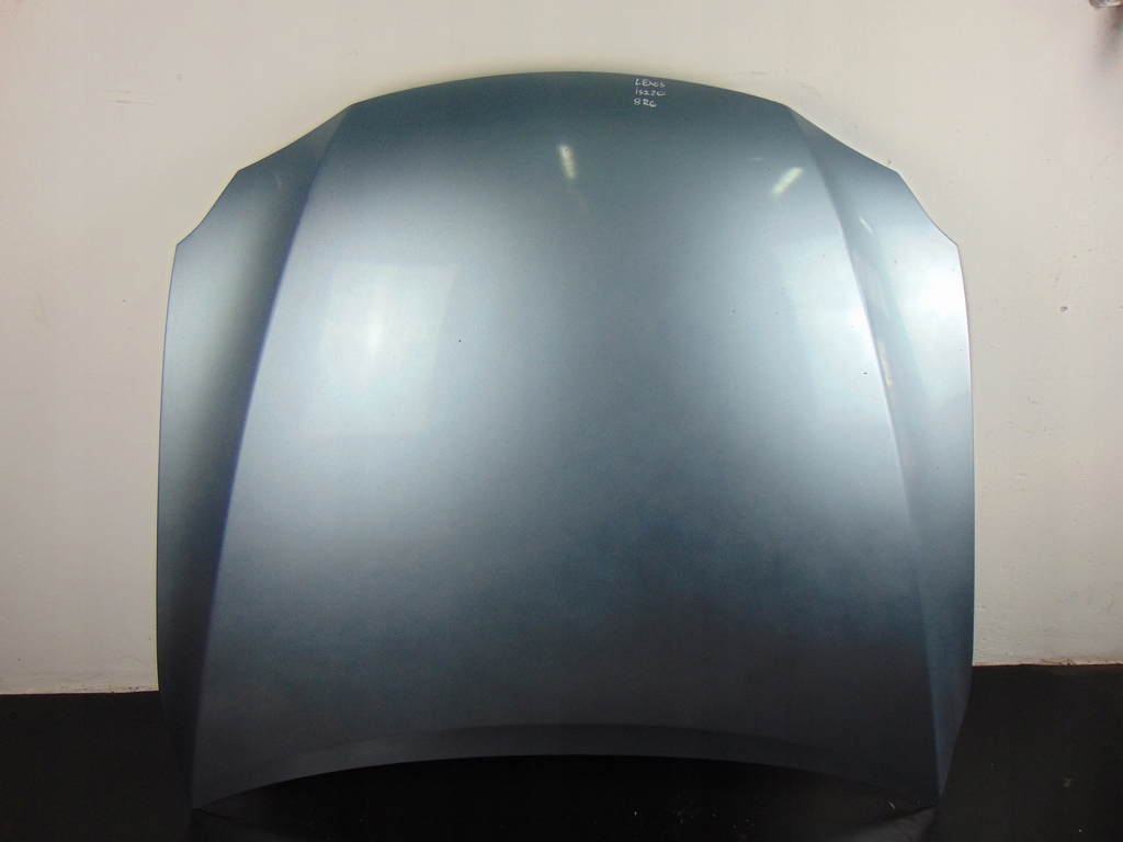 capó lexus is220 is220d 8r6 07r ($)