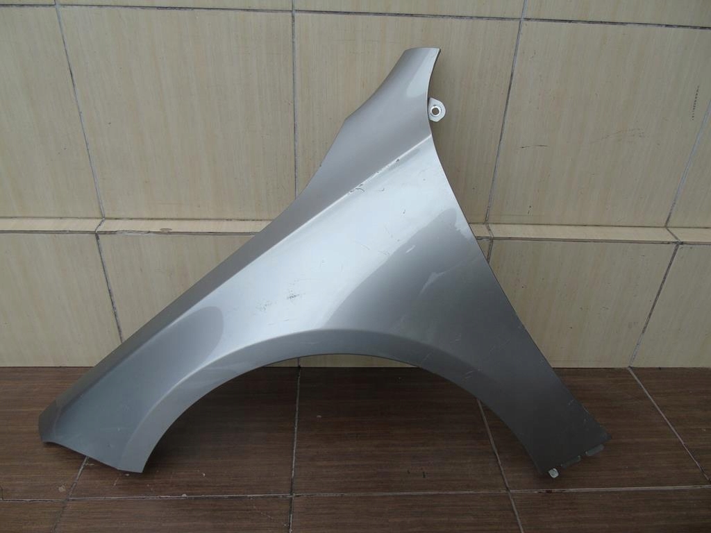 aleta delantero delantero izq.  mb a clase 177 18  ($)