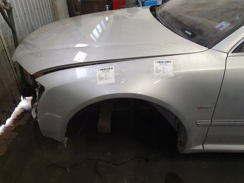 aleta izq.  delantero lx7w lift audi a8 d3 ii lift ($)