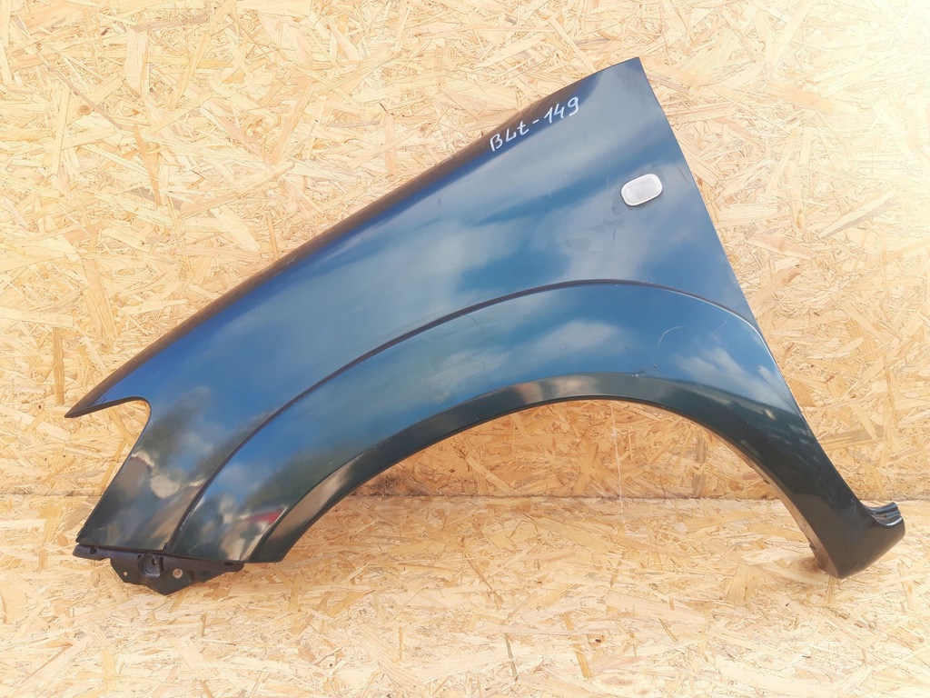 toyota hilux 04 12 aleta izq.  delantero moldura juegot ($)