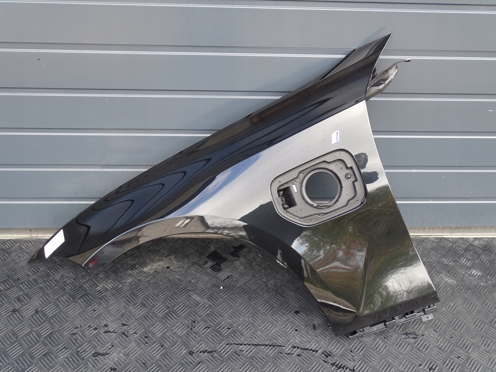 aleta delantero izq.  bmw g20,g21 híbrido hybryd ($)