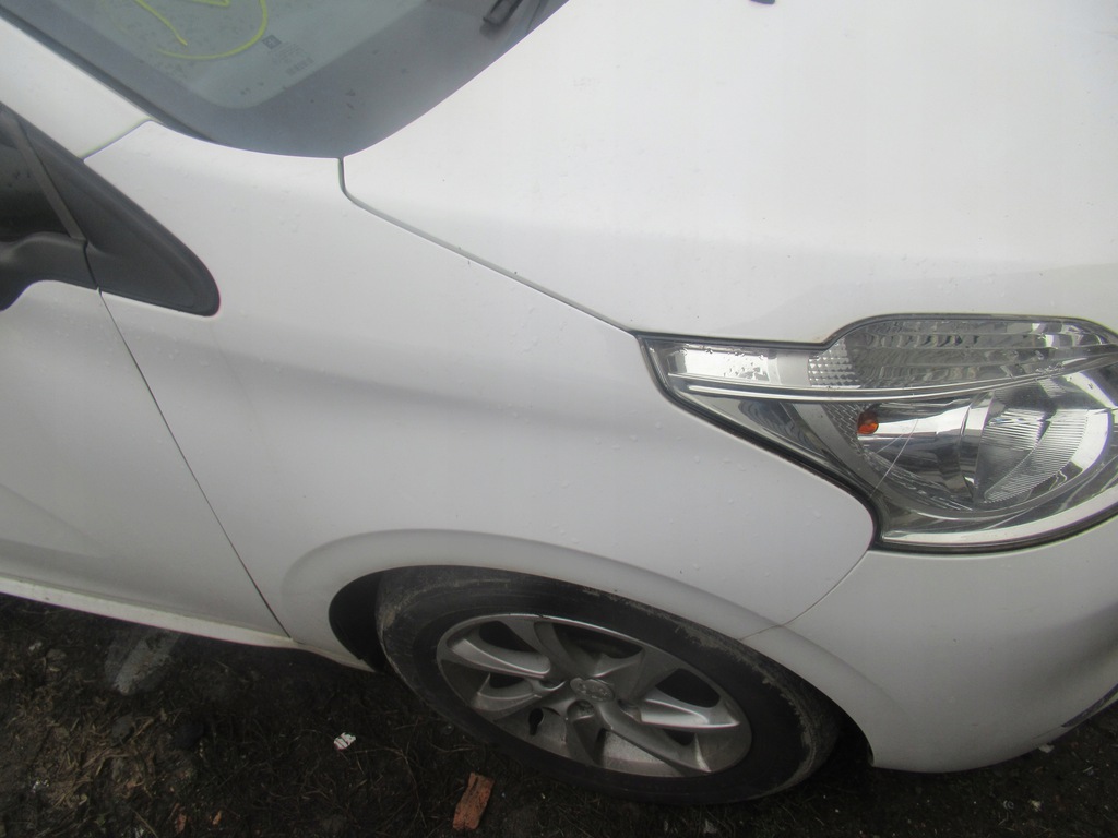 peugeot 208 aleta der. ewp ($)