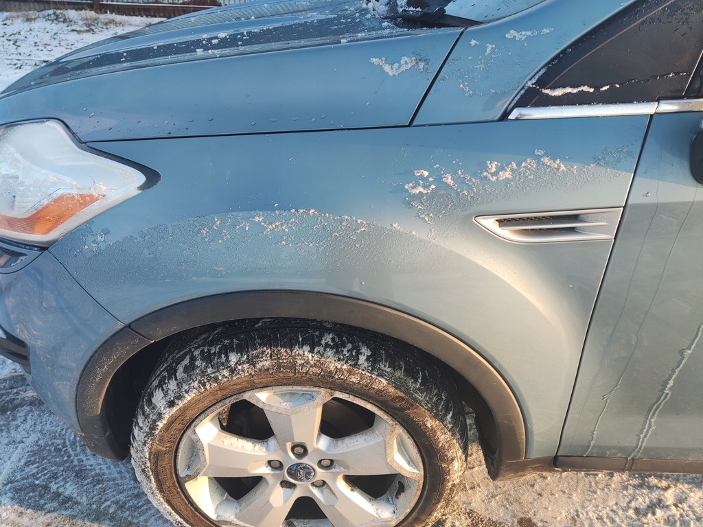 ford kuga mk1 aleta izq.  delantero delantero m8 ($)