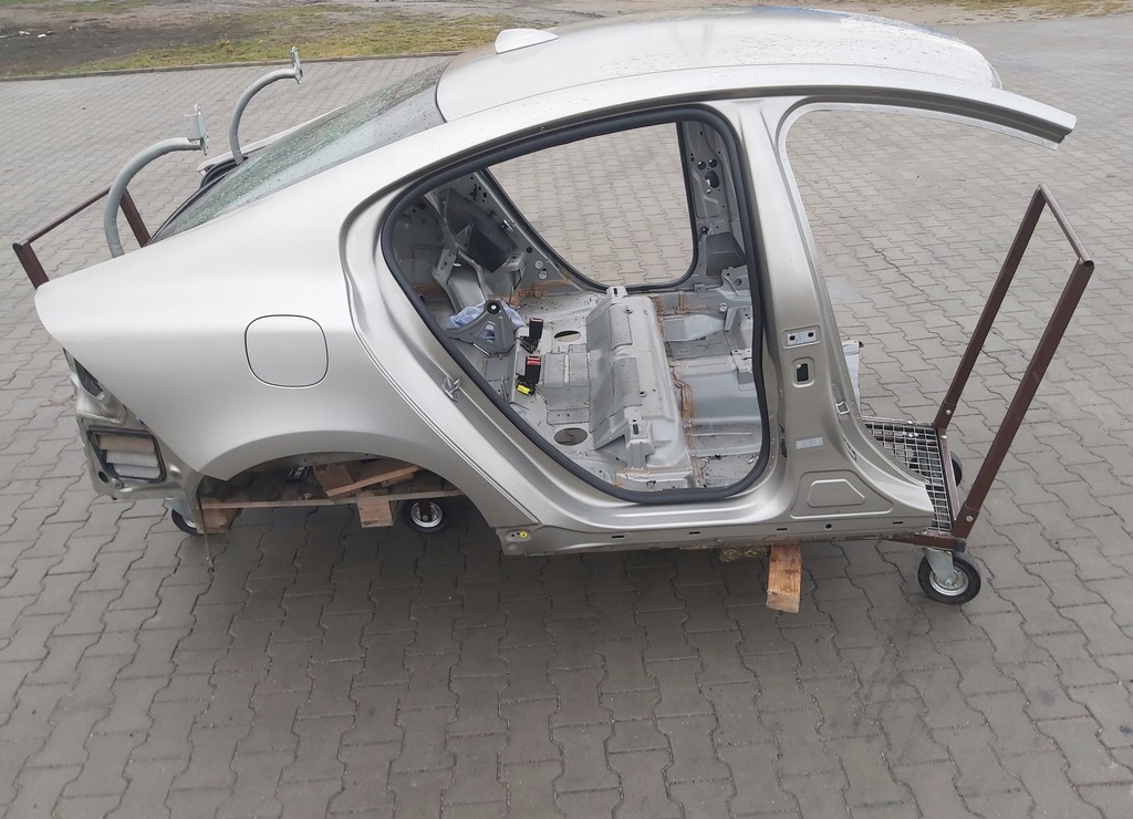 aleta trasero der. volvo s60 ii lift 484 ($)