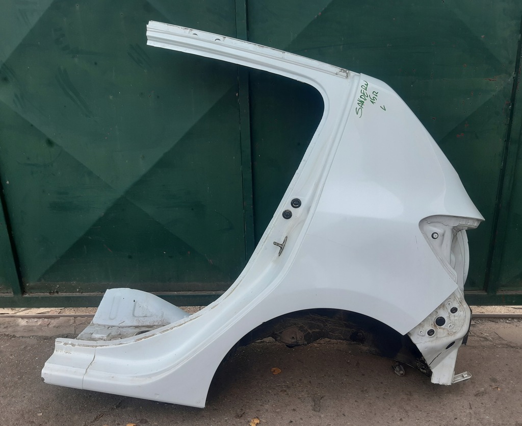dacia sander.o ii corte aleta izq.  trasero dv369 ($)