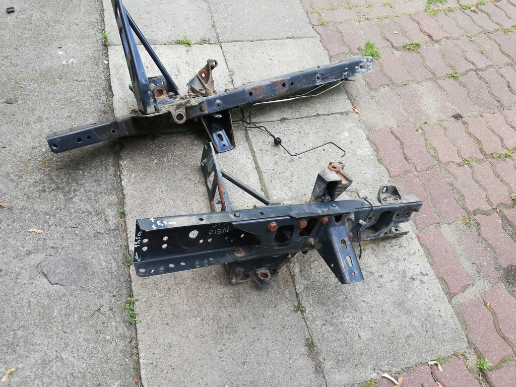 iveco daily 40c15 50c15 chasis kratownica delantero l/p ($)