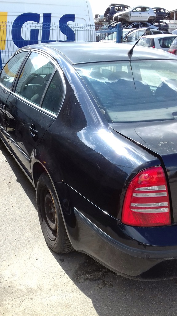 aleta trasero izq.  skoda superb i 9910 ($)
