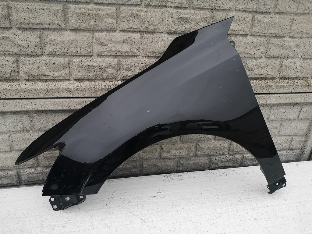lexus ct 200 h ct200h 11 17 aleta delantero izq.  ($)