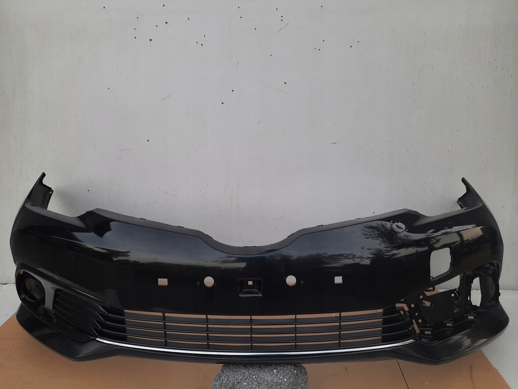 toyota auris ii lift 15  parachoque paragolpes delantero rejilla ($)