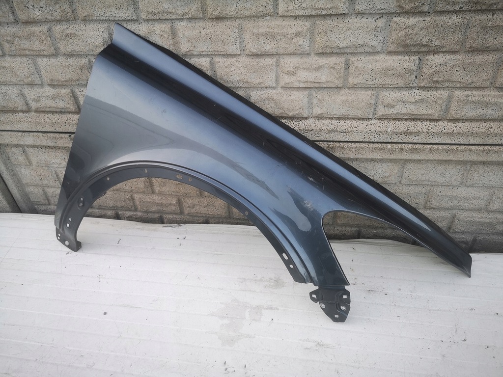 volvo c30 c 30 lift 10  aleta delantero der. ($)