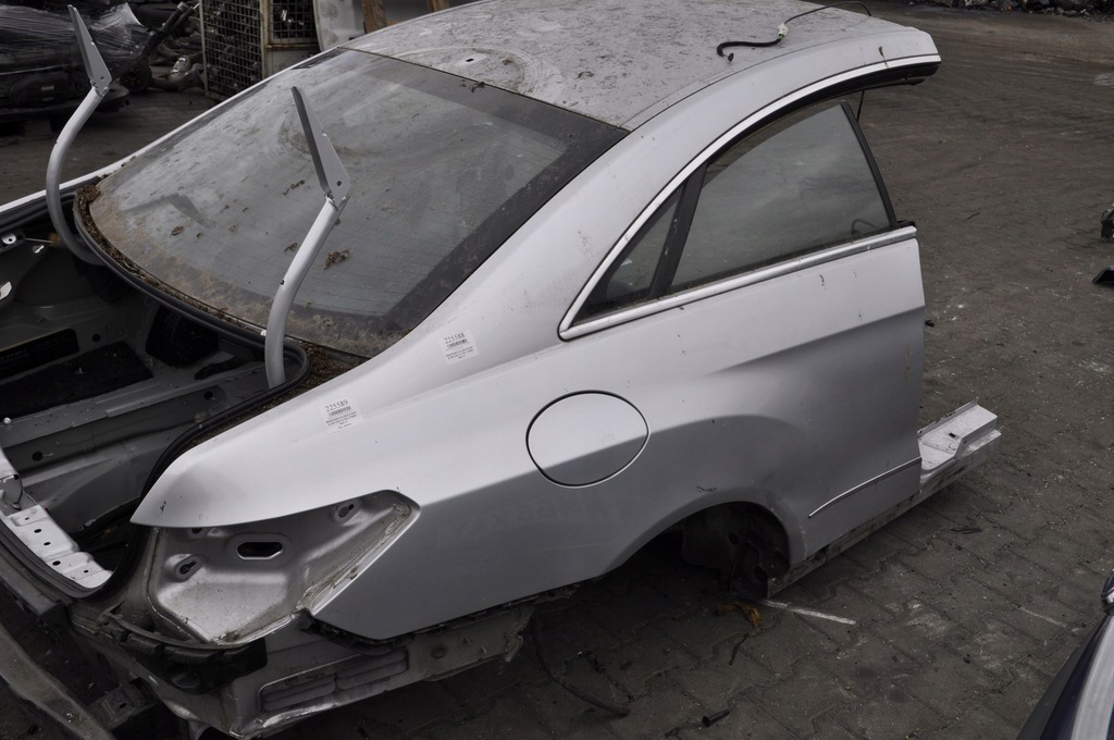 mercedes c207 corte aleta der. trasero coupe ($)