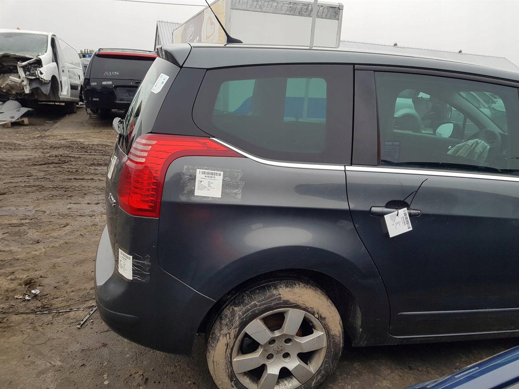 corte aleta der. trasero ktp 2012 peugeot 5008 ($)