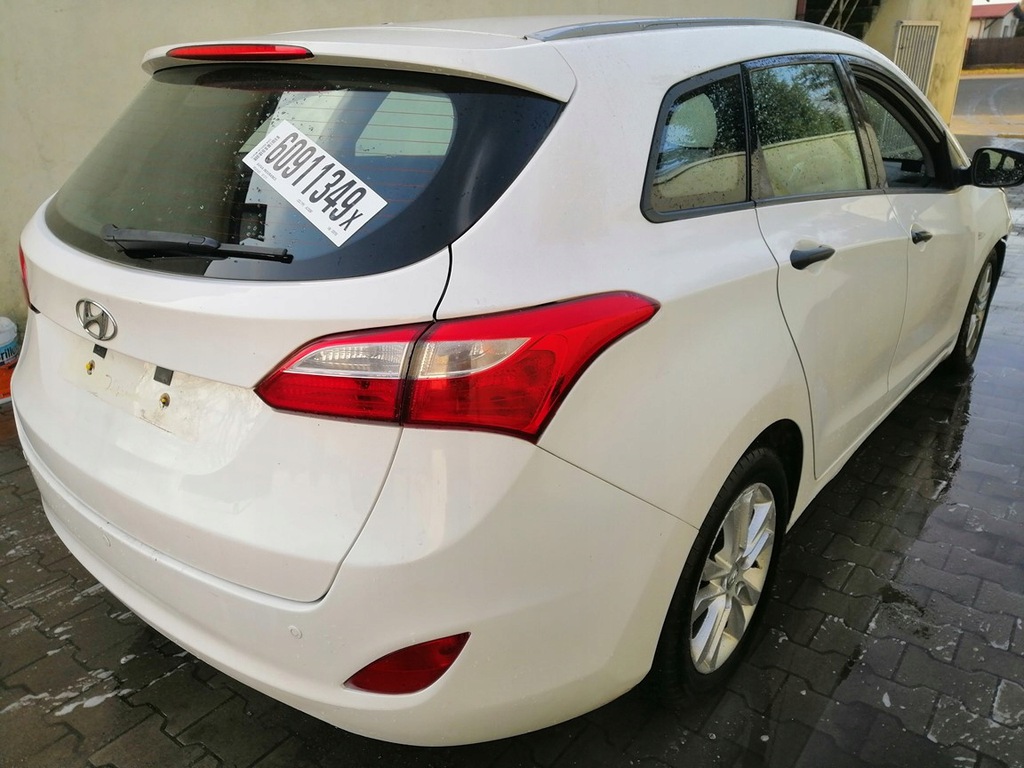 hyundai i30 ii ranchera corte aleta der. trasero ($)
