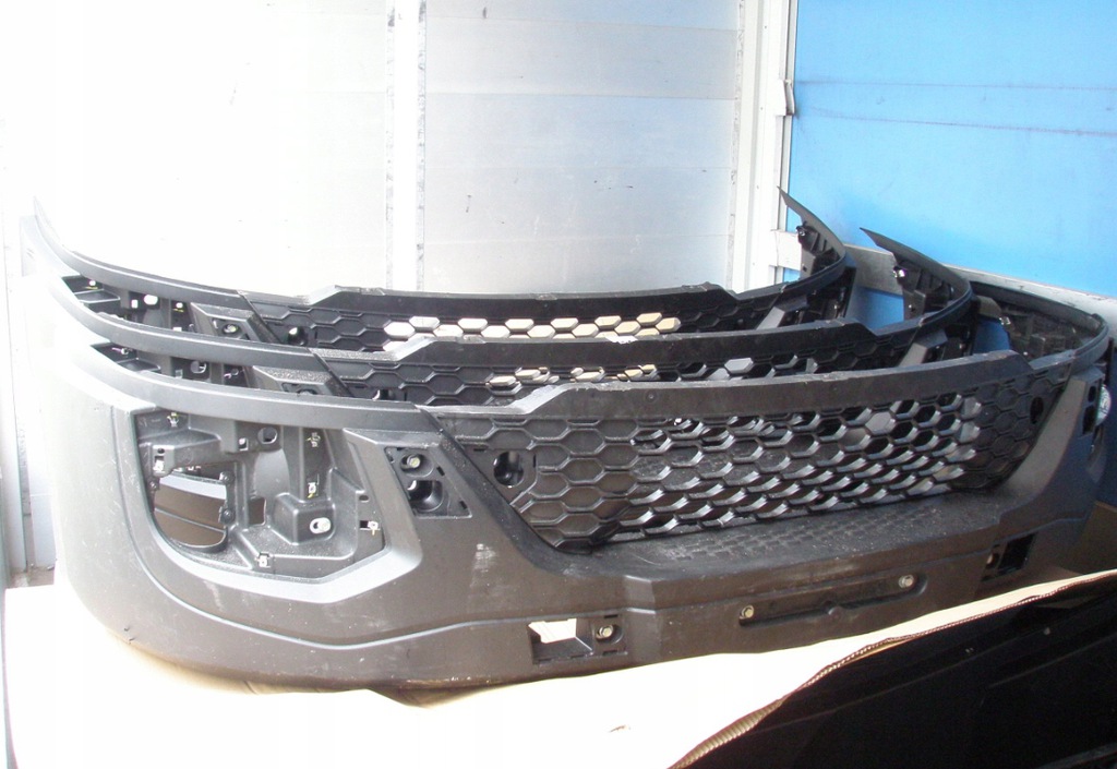 parachoque paragolpes delantero iveco daily 2014  ($)