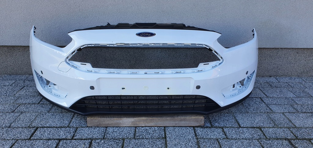 ford focus mk3 lift 2014  parachoque paragolpes delantero e352 ($)