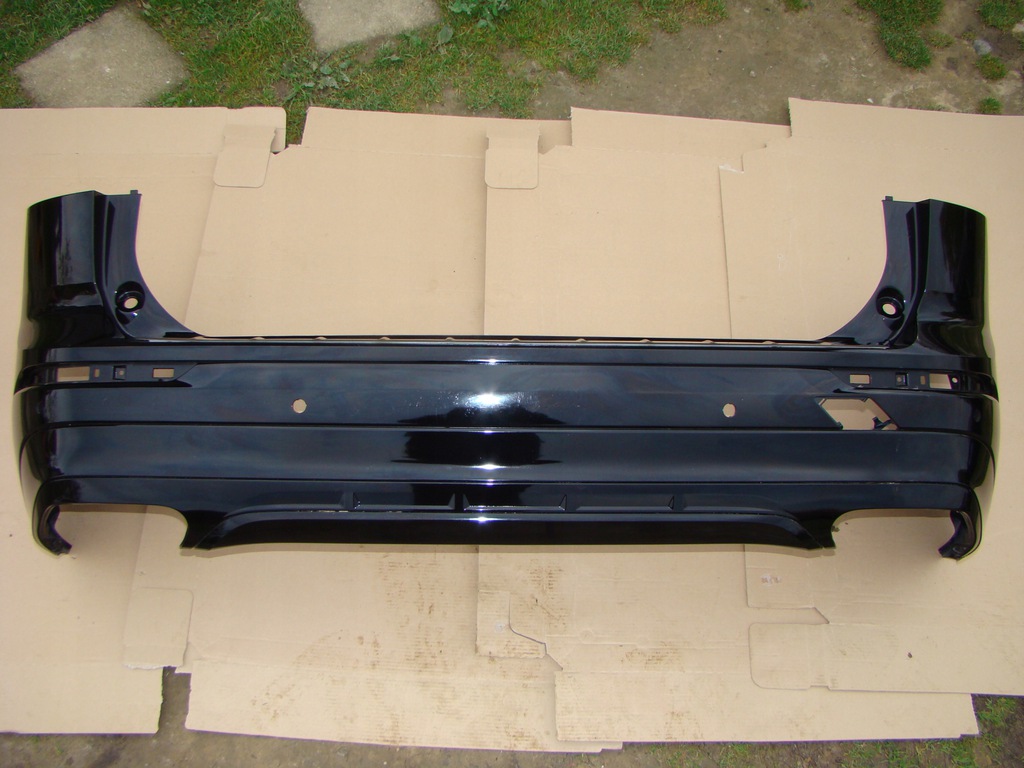 volvo xc60 ii r design 17r>  parachoque paragolpes trasero a771 ($)