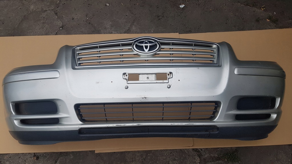 toyota avensis t25 03 06 parachoque paragolpes delantero 1c0 ($)