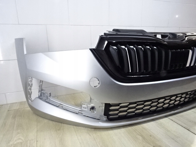 parachoque paragolpes delantero skoda scala 657 657807221 ($)