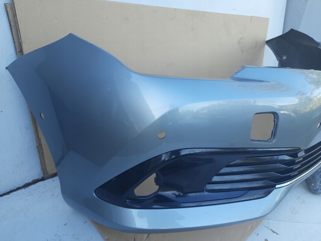 toyota auris ii 2 lift 15  parachoque paragolpes delantero rejilla ($)