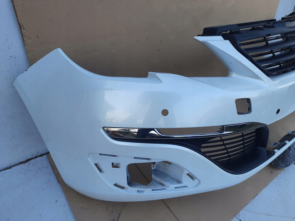 peugeot 308 ii t9 parachoque paragolpes delantero rejilla oryg! ($)