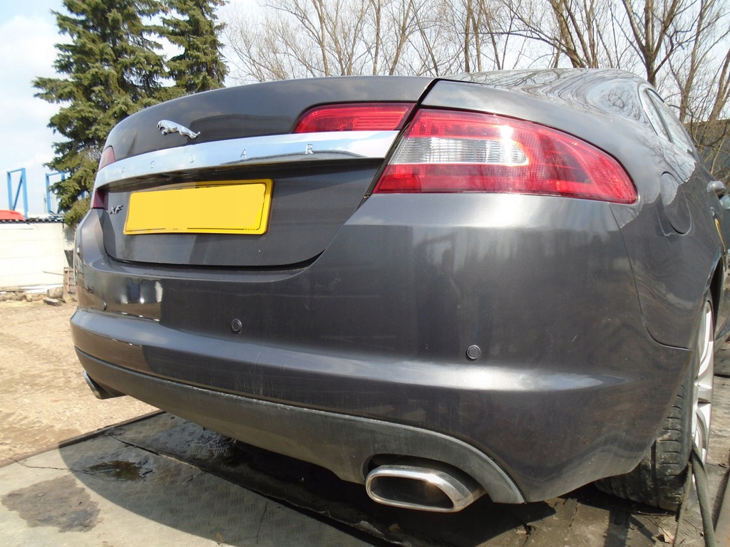 jaguar xf sedan parachoque paragolpes trasero pdc szary lmn ($)