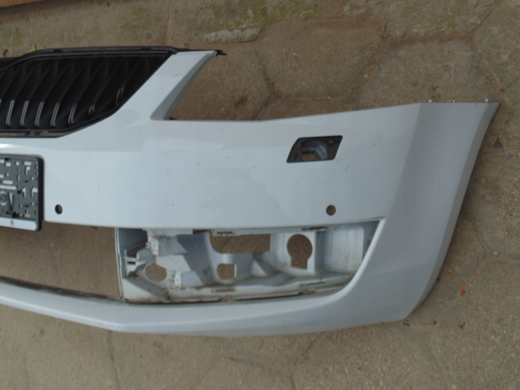 parachoque paragolpes skoda octavia iii 5e0 sprysk 4pdc biały ($)
