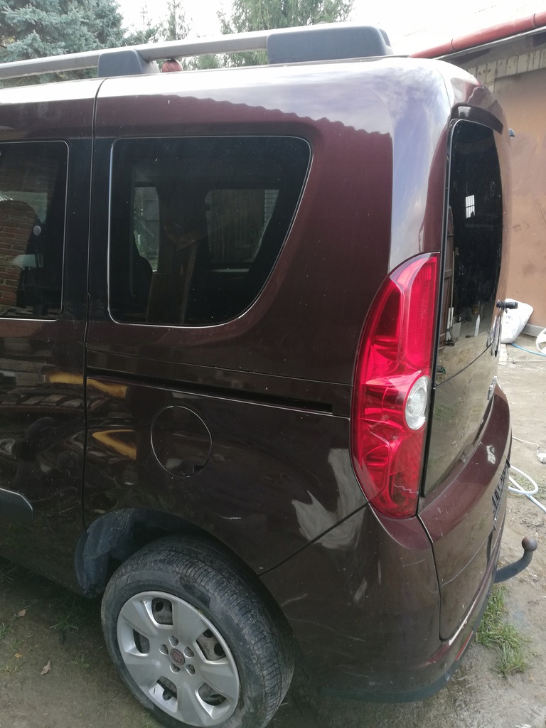 aleta trasero der. izq.  doblo combo 10  ($)