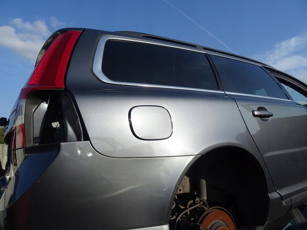 aleta der. trasero corte volvo v70 iii 455 16 ($)