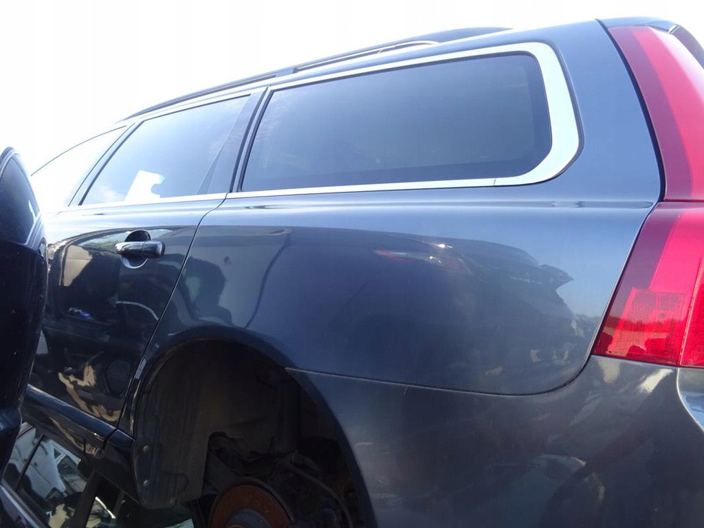 aleta izq.  trasero corte volvo v70 iii 455 16 ($)