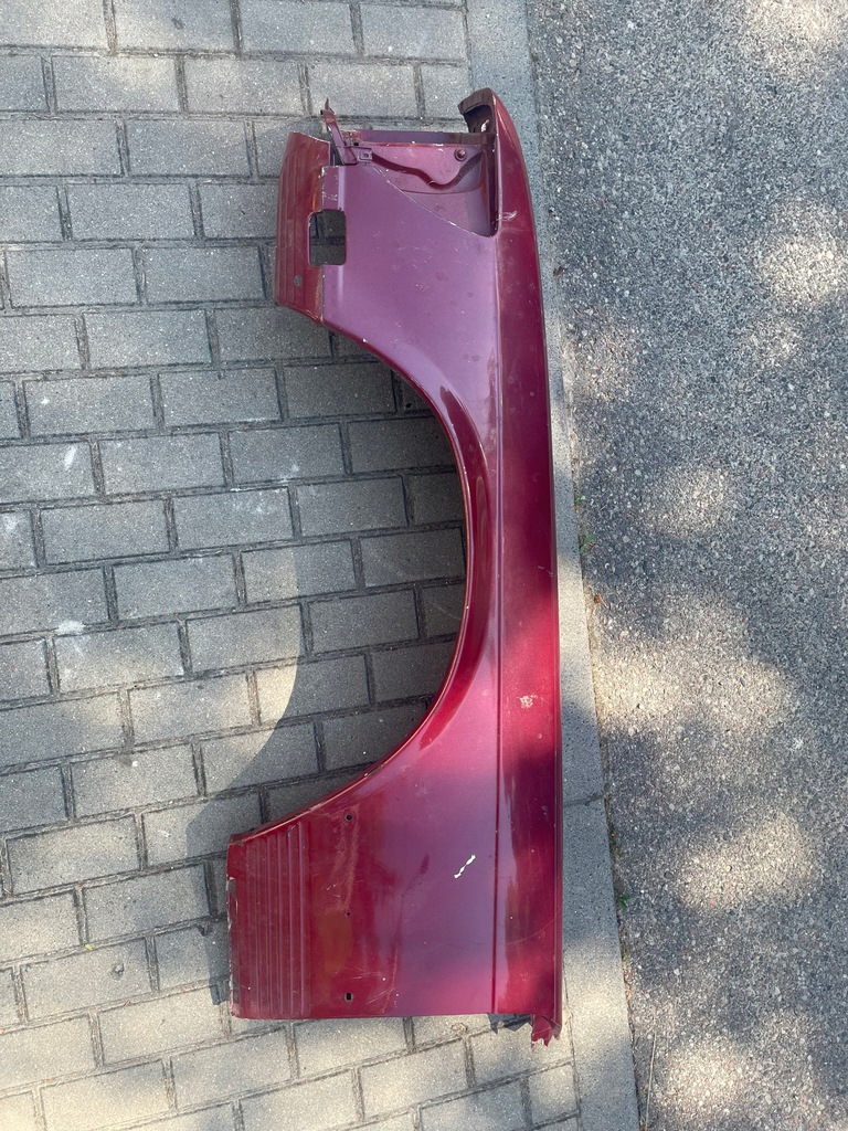 mercedes w114 w115 aleta izq.  delantero original ($)
