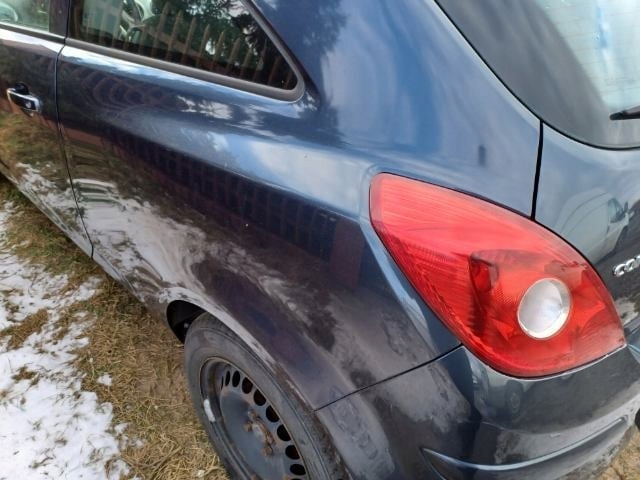 corte aleta izq.  trasero opel corsa d ($)