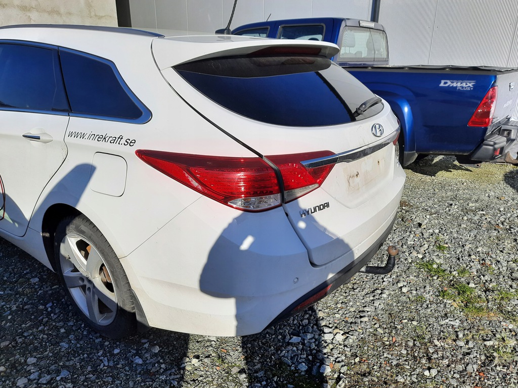 hyundai i40 ranchera corte aleta trasero izq.  ($)